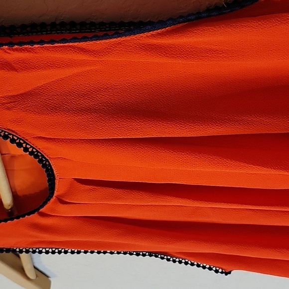 Umgee Red and Black pleated dress. Size small NWT - Picture 2 of 6